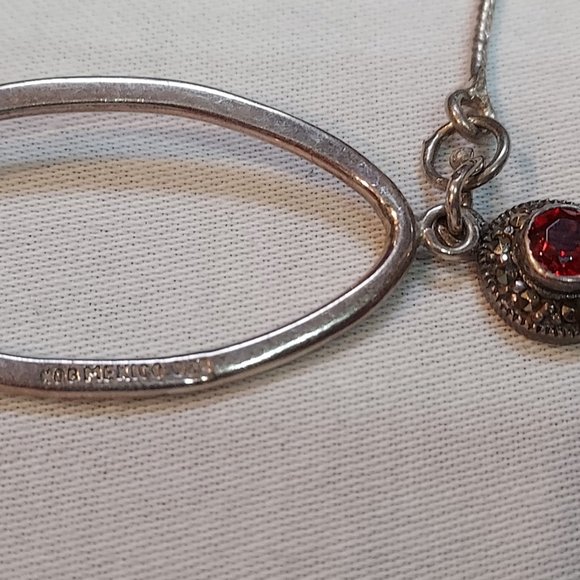 Unusual Sterling link-clasp & round oval bracelet w marcasite red stone charm - Picture 2 of 7